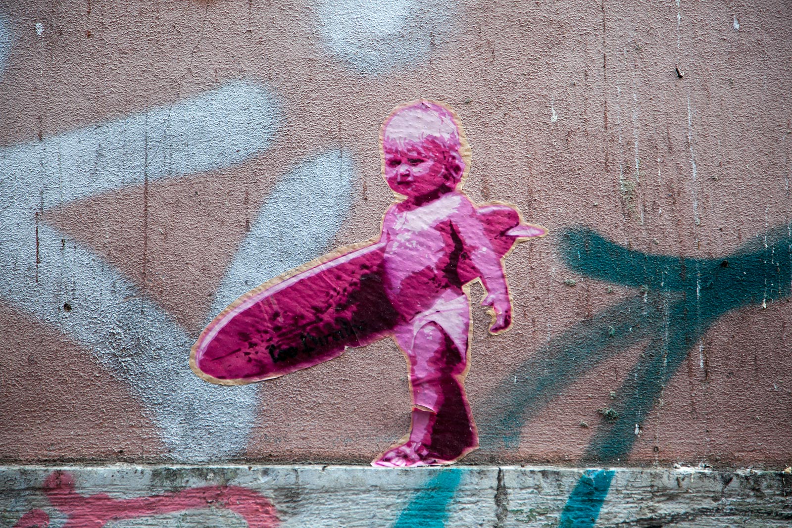 Murals and Graffiti. Little Surf Girl